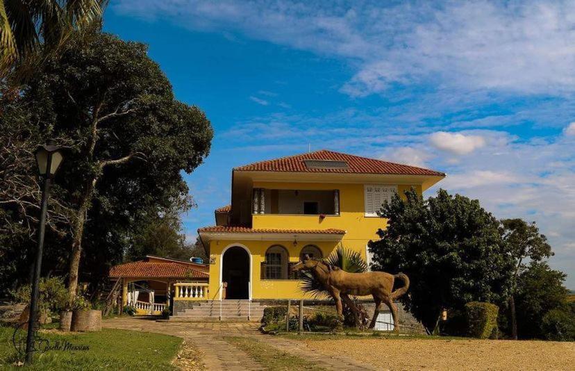 Pousada Realiza Cambuquira Bagian luar foto