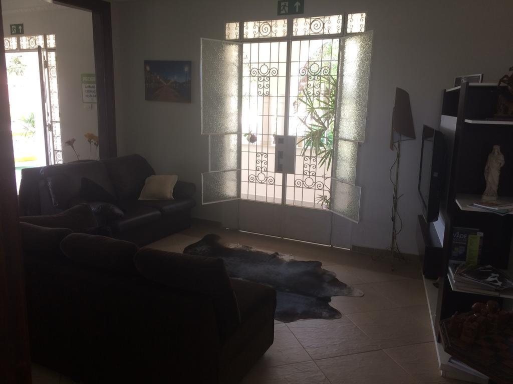 Pousada Realiza Cambuquira Ruang foto